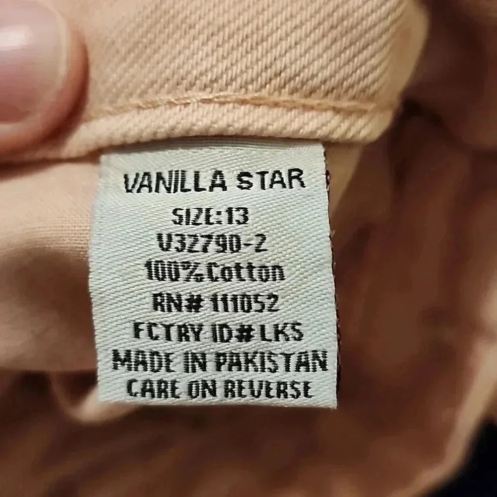 Vanilla Star High Rise Distressed Shortie Pink Denim Shorts- NWT- size 13 - Picture 4 of 4